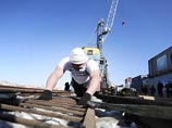 Силач из Владивостока установил новый мировой рекорд, сдвинув тепловоз весом 126 тонн Силач из Владивостока установил новый мировой рекорд, сдвинув тепловоз весом 126 тонн