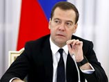 У россиян есть две причины, по которым они не поддерживают идею об отставке правительства Дмитрия Медведева. Прежде всего, нет представлений о том, кто бы справился с ситуацией лучше