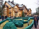 В Крыму решили снести "дачу" Януковича под Севастополем В Крыму решили снести "дачу" Януковича под Севастополем