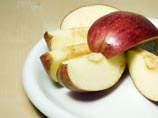 Создатели ГМО-яблок указывают, что они будут лучше выглядеть, особенно когда их продают разрезанными на ломтики