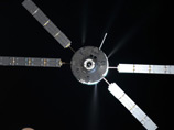 ATV - единственный космический корабль, за исключением российского "Прогресса", способный осуществлять функции дозаправки, ориентации и регулярной коррекции орбиты МКС ATV - единственный космический корабль, за исключением российского "Прогресса", способный осуществлять функции дозаправки, ориентации и регулярной коррекции орбиты МКС