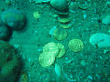Израильские дайверы обнаружили в районе древнего порта Кейсария клад золотых монет эпохи Фатимидов (X-XII век н.э.)