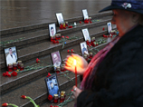Пятерых задержанных на акции памяти "Небесной сотни" в Москве оставили на ночь в отделении полиции Пятерых задержанных на акции памяти "Небесной сотни" в Москве оставили на ночь в отделении полиции