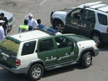 Полиция ОАЭ арестовала четырех посетителей гостиницы в Дубае, которые устроили драку на выходе из уборной. В ход пошли сабли, и все участники потасовки получили ранения. Конфликт начался с того, что один из мужчин толкнул другого плечом Полиция ОАЭ арестовала четырех посетителей гостиницы в Дубае, которые устроили драку на выходе из уборной. В ход пошли сабли, и все участники потасовки получили ранения. Конфликт начался с того, что один из мужчин толкнул другого плечом