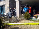 Полиция Южной Кореи выясняет обстоятельства тройного убийства, совершенного в городе Хвасон. Там мужчина открыл стрельбу из охотничьего ружья по своим родственникам и полицейскому. В итоге три человека погибли, а еще один получил травмы