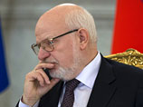 Порошенко присвоил Савченко звание "Героя Украины" Порошенко присвоил Савченко звание "Героя Украины"