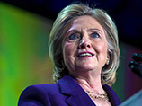 Хиллари Клинтон представила взорвавшую интернет шутку про сине-черное платье в собственной интерпретации