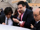 Посол США в Сеуле Марк Липперт был серьезно ранен в результате нападения человека, вооруженного бритвой: дипломату порезали лицо