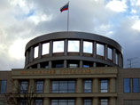 Московский городской суд 5 марта приговорил к 15 годам колонии теперь уже бывшего полицейского офицера Романа Ушакова из Красноярска, признав его виновным в государственной измене (ст. 275 УК РФ) Московский городской суд 5 марта приговорил к 15 годам колонии теперь уже бывшего полицейского офицера Романа Ушакова из Красноярска, признав его виновным в государственной измене (ст. 275 УК РФ)