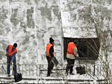 В Москве ледяная глыба рухнула на женщину с двухлетней девочкой - обе в больнице с тяжелыми травмами В Москве ледяная глыба рухнула на женщину с двухлетней девочкой - обе в больнице с тяжелыми травмами