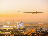 Самолет Solar Impulse 2, использующий для движения только энергию солнца, отправился из Абу-Даби в первый в истории кругосветный полет. Машина поднялась в воздух в 07:12 по местному времени - в 06:12 по Москве