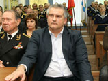 Глава Крыма Аксенов сократил себе зарплату вдвое, других чиновников полуострова его инициатива не коснется Глава Крыма Аксенов сократил себе зарплату вдвое, других чиновников полуострова его инициатива не коснется