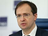 В связи с этим депутат направил обращение министру культуры Владимиру Мединскому с предложением бойкотировать песенный конкурс, а вместо него организовать новый - евроазиатский В связи с этим депутат направил обращение министру культуры Владимиру Мединскому с предложением бойкотировать песенный конкурс, а вместо него организовать новый - евроазиатский