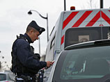 Во Франции на трассе в Бургундии 15 неизвестных напали на бронированные фургоны и украли украшения на 9 млн евро