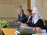 В День православной книги дети получили подарки от мэра и патриарха В День православной книги дети получили подарки от мэра и патриарха