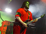 Гитариста известной американской группы Slipknot ранил ножом в голову его собственный брат
