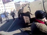 На подавление бунта в украинскую Константиновку прибыл "Правый сектор", узнали журналисты RT