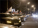 Сотни автомобилей проехались по Москве в рамках автопробега в честь присоединения Крыма Сотни автомобилей проехались по Москве в рамках автопробега в честь присоединения Крыма