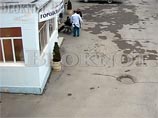 В Ростове-на-Дону пожилого пациента выкинули из больницы умирать на улицу (ВИДЕО) В Ростове-на-Дону пожилого пациента выкинули из больницы умирать на улицу (ВИДЕО)