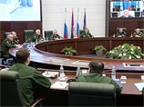 Соединения российской армии были подняты по тревоге в рамках внеплановой проверки боеготовности, которая продлится с 16 по 21 марта Соединения российской армии были подняты по тревоге в рамках внеплановой проверки боеготовности, которая продлится с 16 по 21 марта