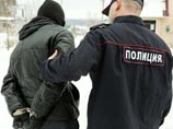 В Петербурге полицейские, раненные ножом, прострелили грабителю ноги