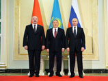 Три лидера посвятили общение разговору о развитии евразийских интеграционных процессов, о мировой экономике, а также о ситуации на Украине