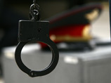 В Московской области задержан спецназовец полиции и его столичный коллега, которых подозревают в похищении и убийстве мужчины. Пленника привязали в лесу к дереву и застрелили из пистолета