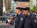 При этом в указе, размещенном на сайте главы государства, подчеркивают: и 8, и 9 мая будут проводиться мероприятия, посвященные 70-й годовщине Победы над нацизмом в Европе, Дню памяти и примирения и Дню Победы При этом в указе, размещенном на сайте главы государства, подчеркивают: и 8, и 9 мая будут проводиться мероприятия, посвященные 70-й годовщине Победы над нацизмом в Европе, Дню памяти и примирения и Дню Победы