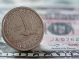 Впервые в этом году доллар в Москве опускался ниже 57 рублей