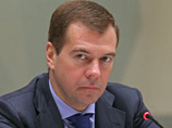 Медведев: в России "есть проблемы с реальными доходами граждан" Медведев: в России "есть проблемы с реальными доходами граждан"