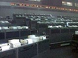 По сообщению полиции, по меньшей мере 10 человек погибло и 30 получили ранения разной степени тяжести По сообщению полиции, по меньшей мере 10 человек погибло и 30 получили ранения разной степени тяжести