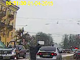 Полиция Твери начала служебную проверку в связи с публикацией в интернете ролика, в котором запечатлена драка двух автовладельцев