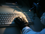 Один из источников телеканала сообщил, что следователи до сих пор не уверены в том, что хакеров удалось полностью "вычистить" с серверов Госдепа