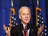 В США посмеялись над вице-президентом Байденом, который засунул в рот соску на приеме у британского посла В США посмеялись над вице-президентом Байденом, который засунул в рот соску на приеме у британского посла