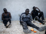 Не менее 979 нелегальных мигрантов были спасены сотрудниками итальянской береговой службы за последние сутки