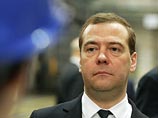 Премьер-министр России Дмитрий Медведев распорядился изменить условия госконтрактов на строительство стадионов для проведения чемпионата мира по футболу 2018 года в РФ