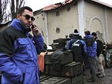 Представители ОБСЕ, Совместного центра контроля и координации режима прекращения огня (СЦКК) и журналисты сразу нескольких СМИ подверглись во вторник обстрелу в селе Широкино на Донбассе