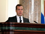 Медведев: спад экономики оказался ниже ожиданий