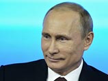 Путин выйдет в эфир из телестудии, которая находится в здании Гостиного двора недалеко от Кремля. В студию приглашены политики, экономисты и общественные деятели - они смогут лично задать вопросы главе государства