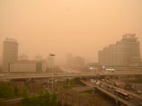 На Пекин обрушилась сильнейшая песчаная буря за последние 13 лет