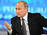 За несколько часов до этого президент РФ в прямом эфире на передаче "Прямая линия с Владимиром Путиным" заявил, что в настоящее время российских войск на Украине нет За несколько часов до этого президент РФ в прямом эфире на передаче "Прямая линия с Владимиром Путиным" заявил, что в настоящее время российских войск на Украине нет