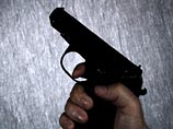 В московском метро на станции "Лубянка" охранник забыл борсетку с пистолетом