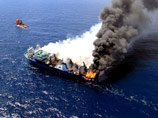 Пожар на судне "Олег Найденов" произошел 11 апреля. В это время судно находилось в порту Лас-Пальмас на Канарских островах. После неудачных попыток потушить огонь власти испанского порта отбуксировали траулер в открытое море