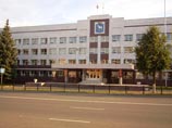 Полиция обещает искать мэра "до результата". Ориентировки на мэра Плотникова, исчезнувшего у фитнес-центра, где он должен был встретиться с женой, переданы сотрудникам территориальных подразделений полиции, а также в соседние регионы Полиция обещает искать мэра "до результата". Ориентировки на мэра Плотникова, исчезнувшего у фитнес-центра, где он должен был встретиться с женой, переданы сотрудникам территориальных подразделений полиции, а также в соседние регионы
