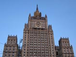 МИД РФ назвал реакцию Осло на поездку Рогозина на Шпицберген "абсурдной" и заверил, что законов он не нарушал МИД РФ назвал реакцию Осло на поездку Рогозина на Шпицберген "абсурдной" и заверил, что законов он не нарушал