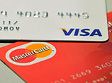 Банки, попавшие под санкции, не смогли заказать пластик для международных кредитных карт