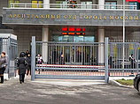 Арбитражный суд Москвы взыскал с авиакомпании "Ютэйр" и ее дочерней структуры "Ютэйр-лизинг" около 10,3 млн долларов в пользу Альфа-банка