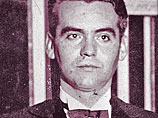 Знаменитый испанский поэт и драматург Федерико Гарсиа Лорка был задержан и убит по приказу представителей франкистского режима в Гранаде. Об этом сообщает издание Eldiario