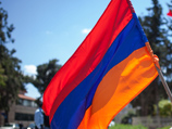 Сведения о машинах-нарушителях под армянскими флагами поступают и из других районов