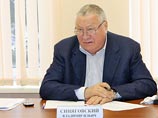 Очередной "танцевальный скандал": девушки откровенно станцевали на фоне мемориала-музея "Малая земля" Очередной "танцевальный скандал": девушки откровенно станцевали на фоне мемориала-музея "Малая земля"